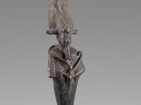 Aeg B 63  Aeg B 63, Spätzeit, Osiris, Bronze, H 24,5 cm, B 6,5 cm, T 6,0 cm : Bestandskatalog Ägypten, Museumsfoto: Claus Cordes